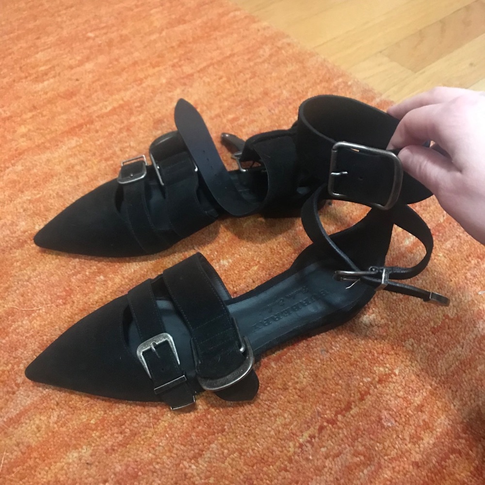 EUC Burberry black suede ankle bucked flats